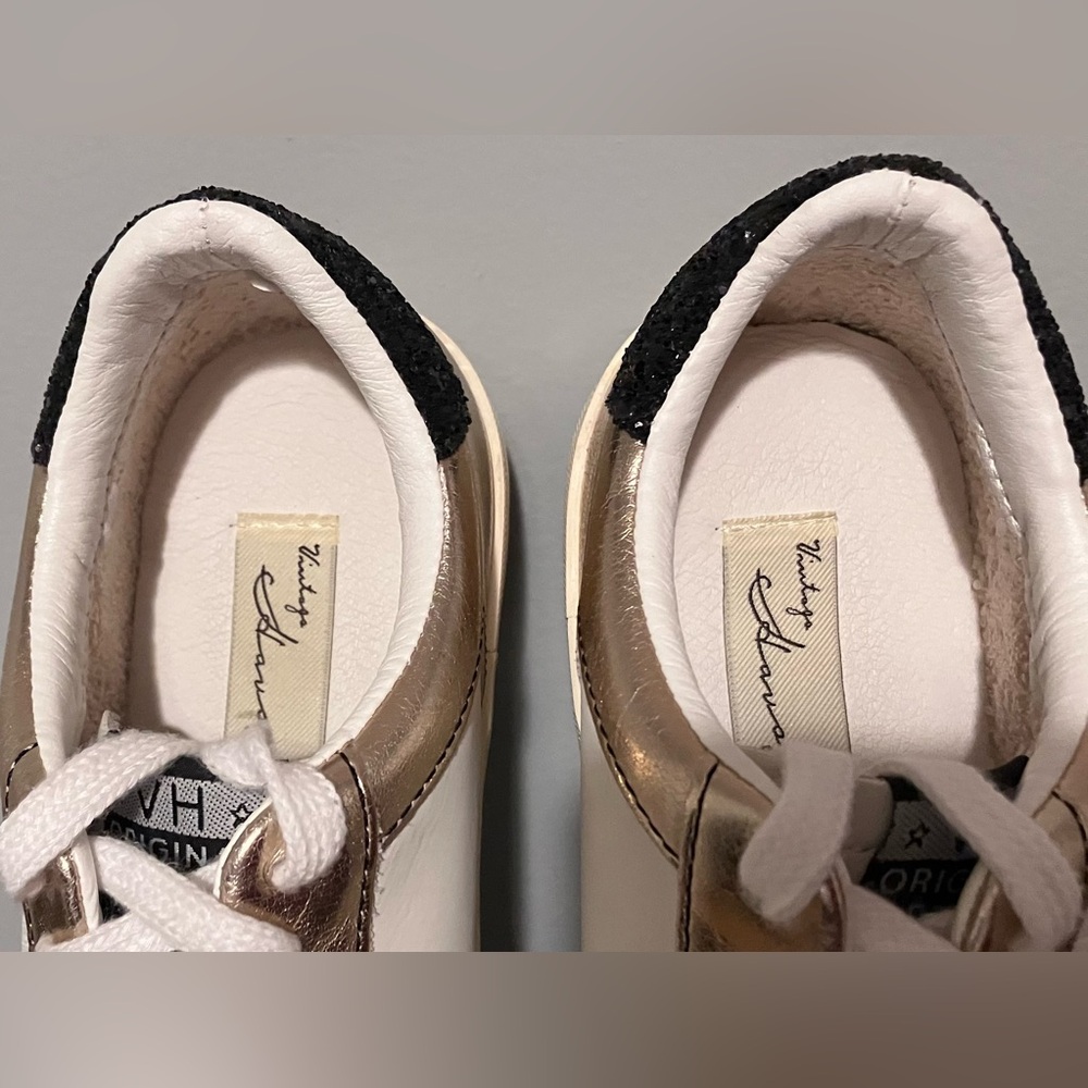 Vintage Havana Rose Gold Metallic & White Star Sneakers - Picture 9 of 11